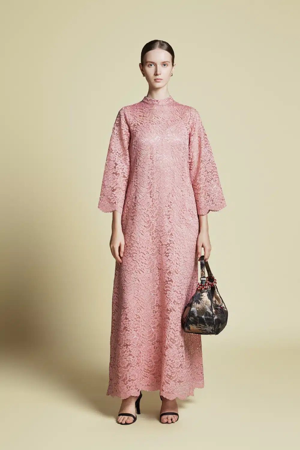 LACÉLLE - Semi-Sheer Chemical Lace Straight Kaftan Soft Pink | Signature Collection