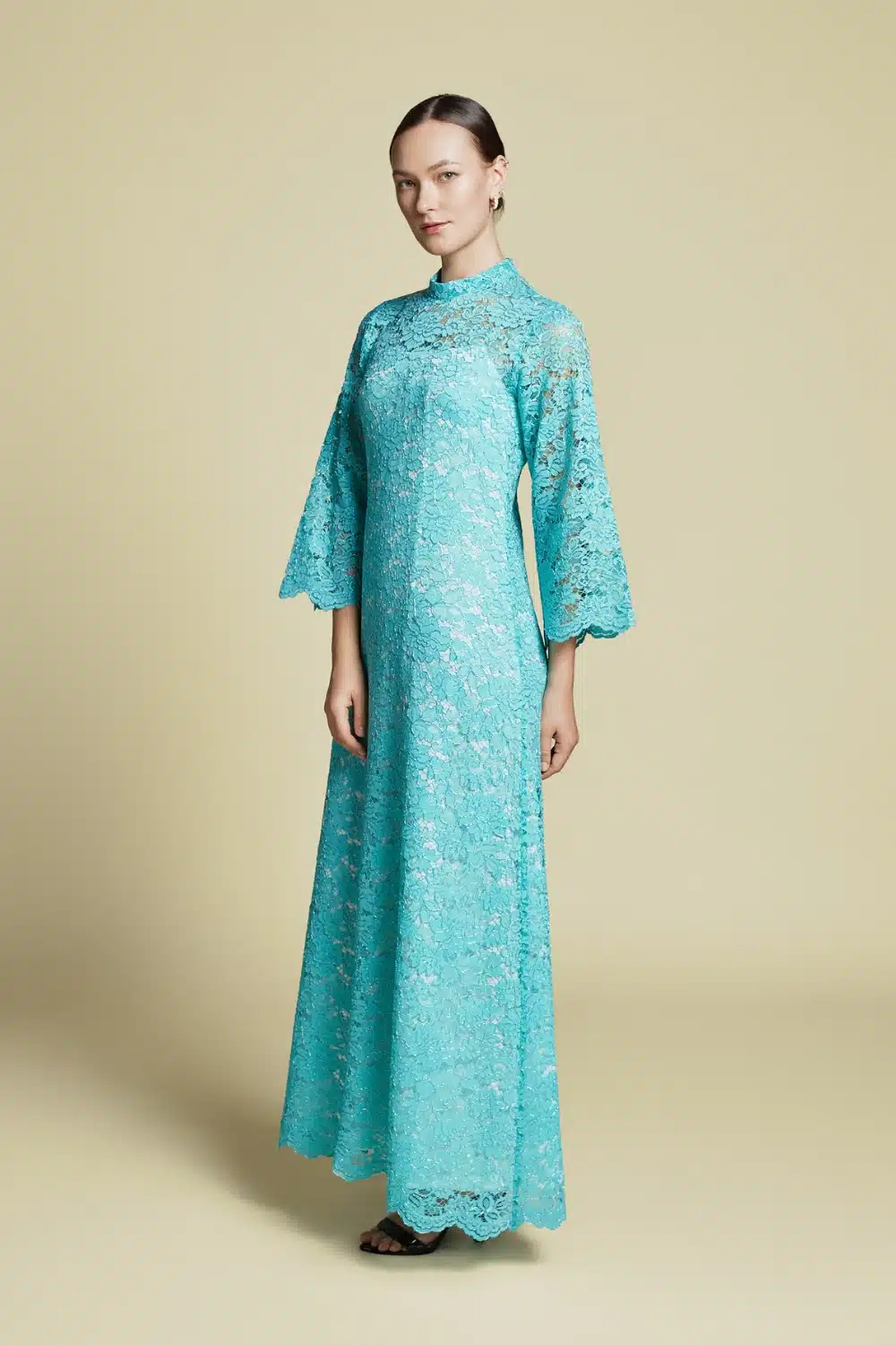 LACÉLLE - Semi-Sheer Chemical Lace Cape Kaftan Tosca Mint | Signature Collection