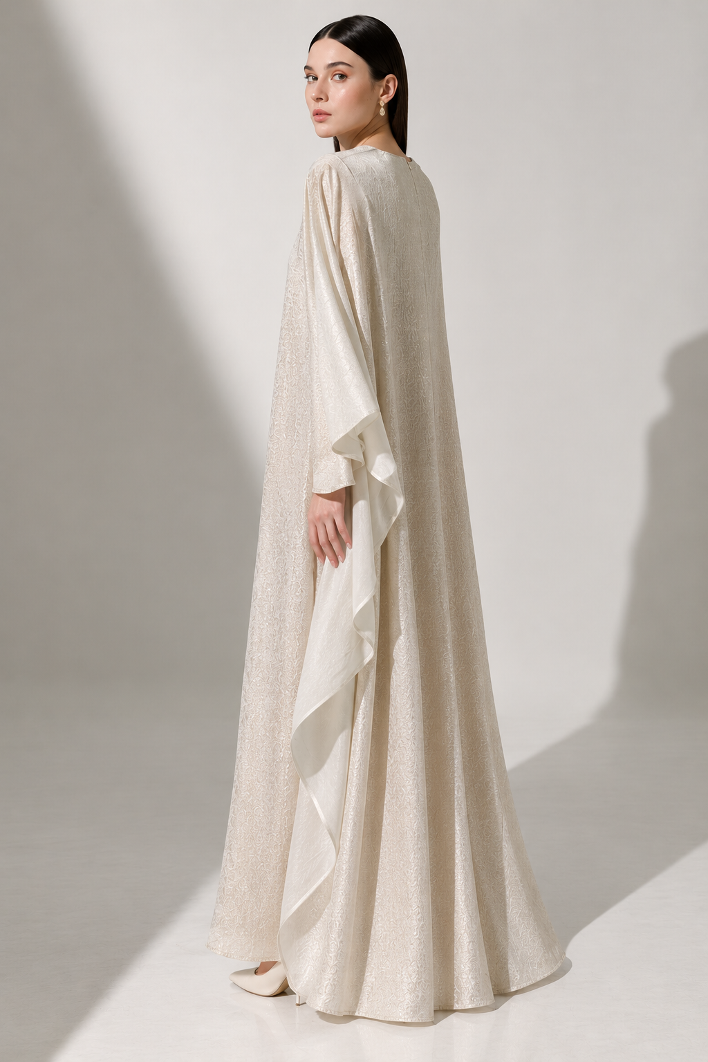 SÉRINA - Luminous Shimmer Kaftan Pearl White | Signature Collection