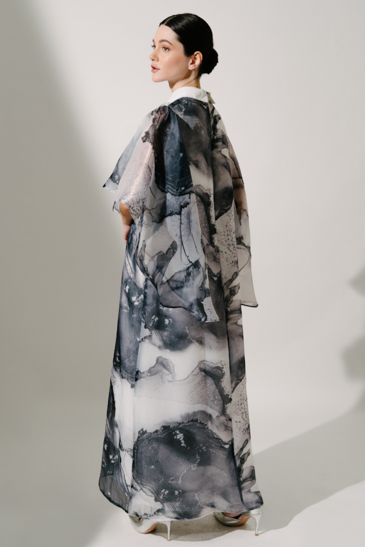LÉVÉLLE - Fluid Minimalist Kaftan Soft Grey | Signature Collection - Image 3